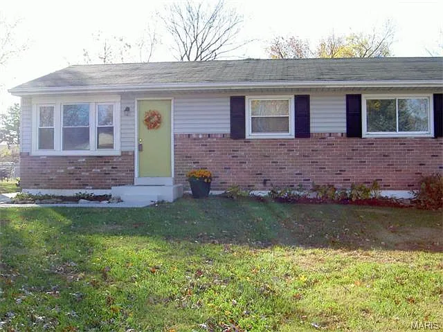 11124 Pine Forest Dr photo 1