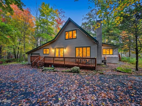 125 Basswood Dr, Lords Valley, PA 18428
