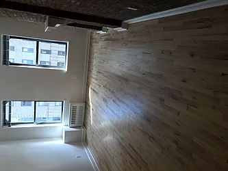 Rented by Metropolis Real Estate of Manhattan