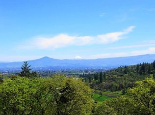 2083 Knowles Rd, Medford, OR 97501