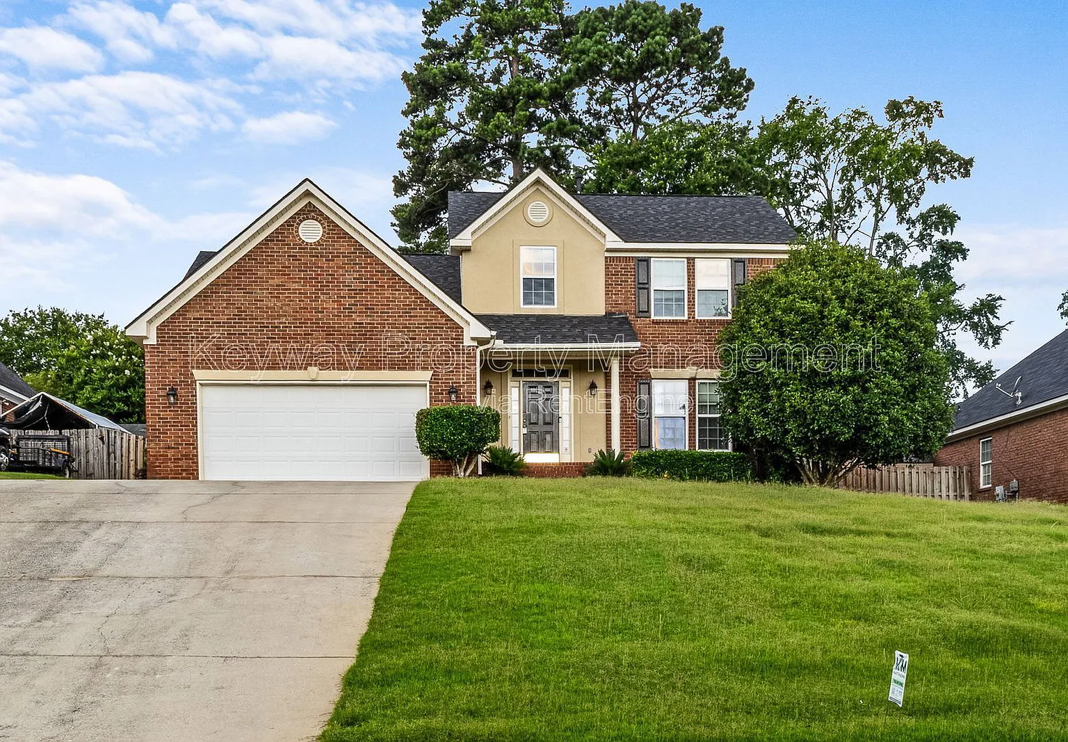 4 bed, 2.5 bath, 2217 sqft, $2,110 — Photo 1