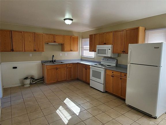 3rd image of 1265 Reid Ave