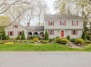 146 Colonial Dr, Somerset, MA 02726