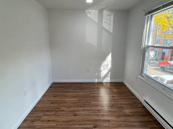 375 Whiton Street image 15 of 20