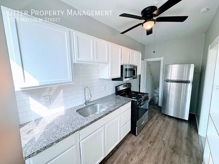 5318 Malcolm St — Photo 14