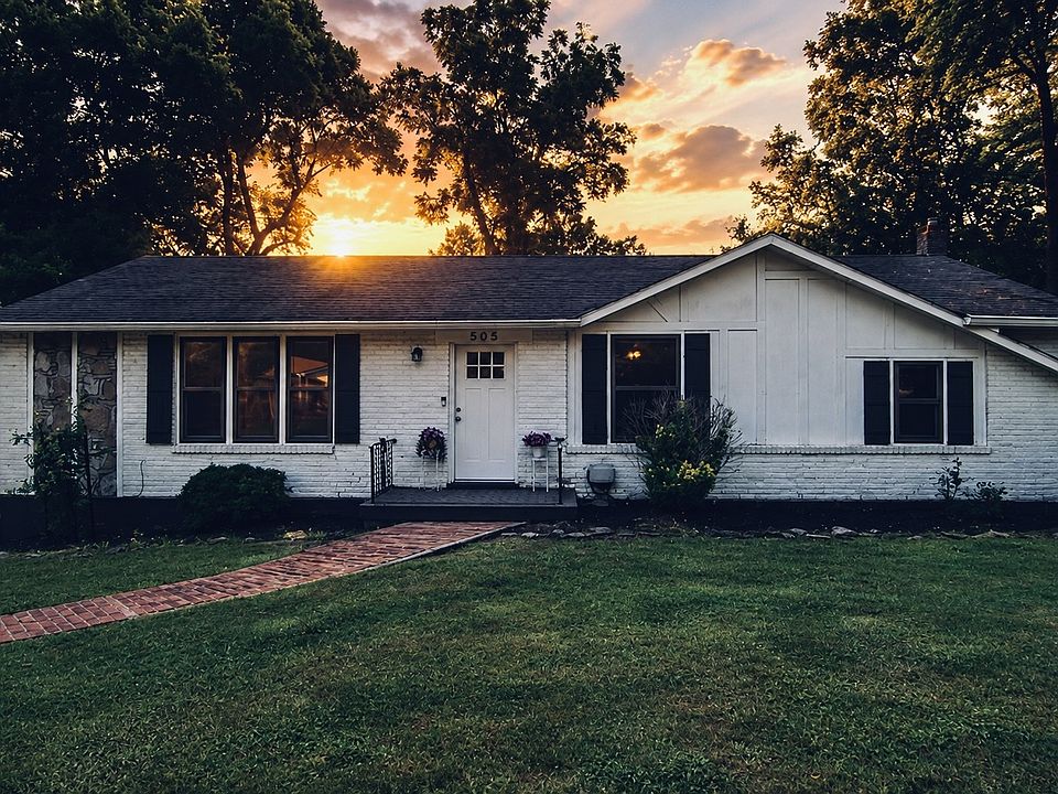 1st image of 505 Harding Pl