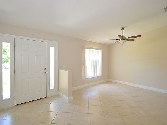 5th image of 44 Pretoria Ln #1