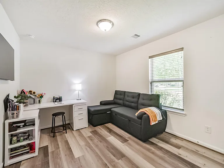 25546 Kensington Lake Dr — Photo 13