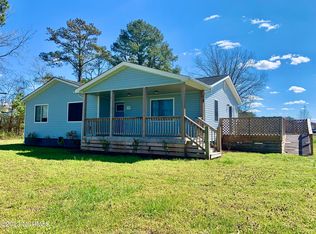 1248 Millpond Rd, Elizabeth City, NC 27909