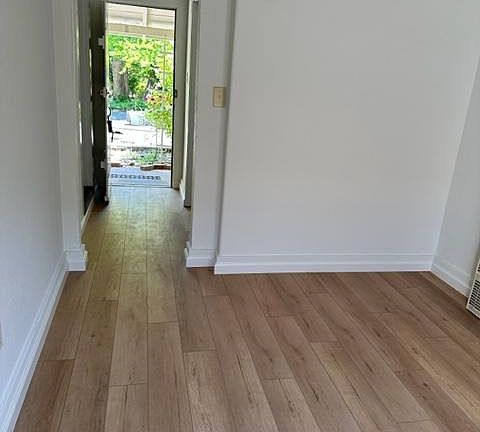 3rd image of 6201 Soquel Dr Unit 7