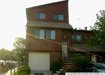 1st image of 109 Stanwich St
