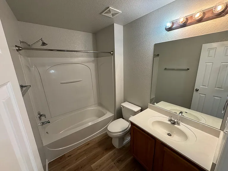 Guest bathroom upstairs
