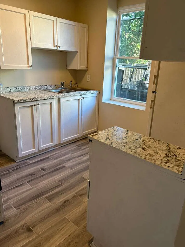 2 bed, 884 sqft, $1,475 — Photo 1
