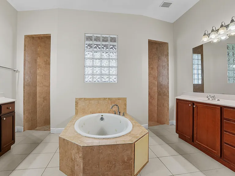 1092 SW Majorca Ave — Photo 32