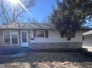 200 Roderick Dr, Saint Louis, MO 63137