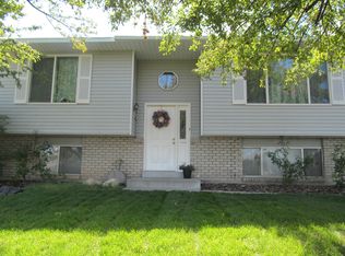 5877 W Lodestone Ave, Kearns, UT 84118