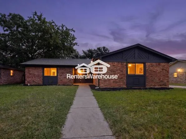 7400 Echo Hill Dr, Watauga, TX 76148