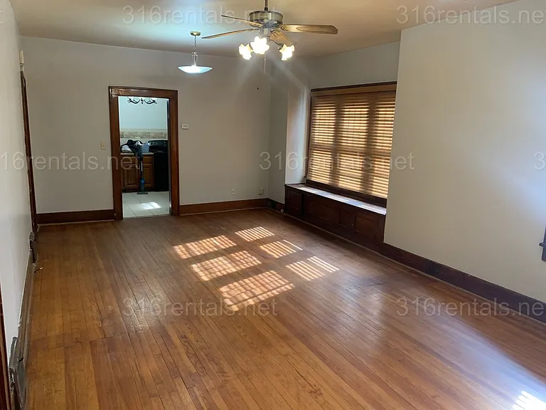 1230 S Fern St — Photo 5
