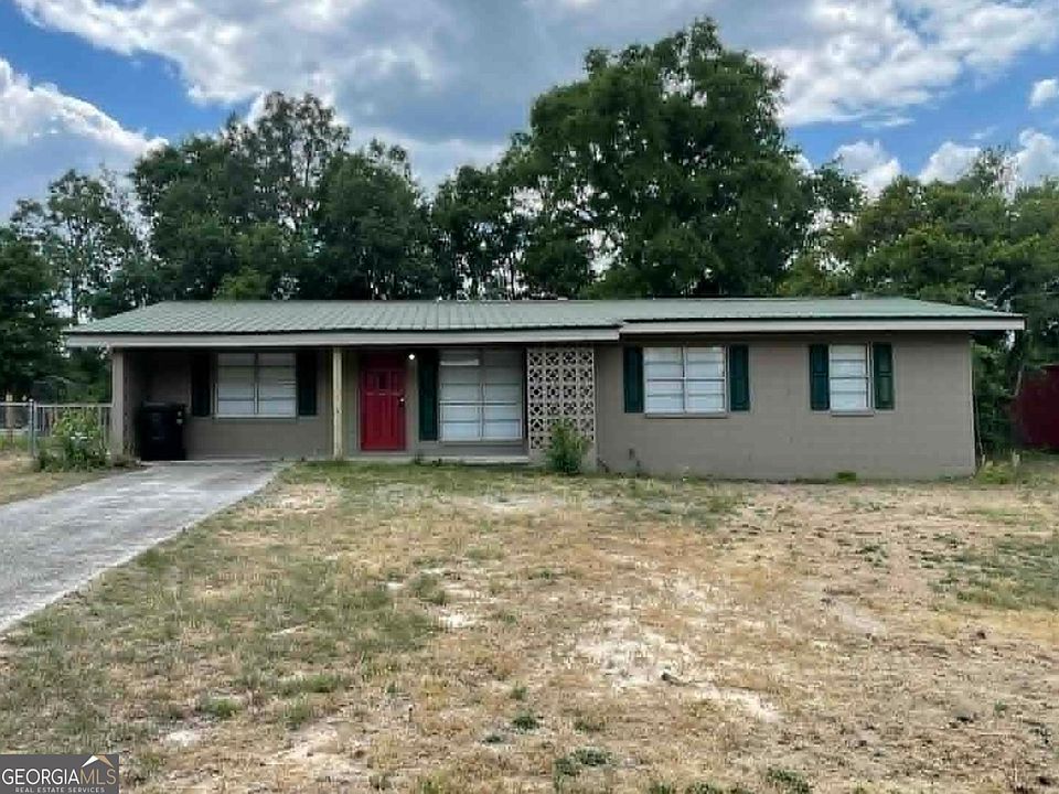 1st image of 113 Lakeview Dr