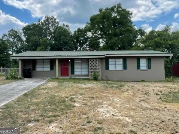 113 Lakeview Dr, East Dublin, GA 31027
