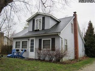 1140 Shore Acre Dr, Madison, OH 44057