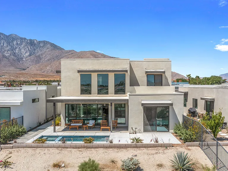 3618 Taylor Dr — Photo 4
