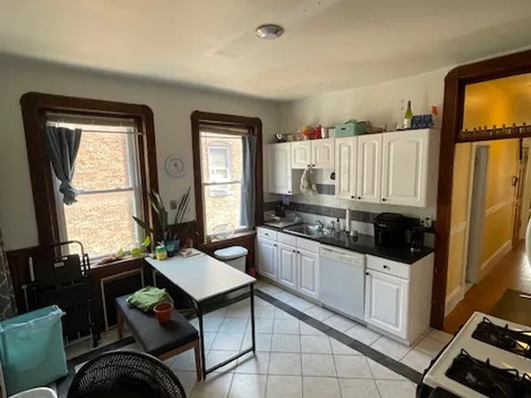 4 Litchfield St, Boston, MA