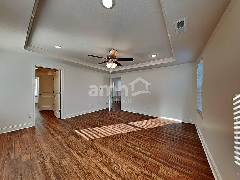 8331 Merlin Dr — Photo 10