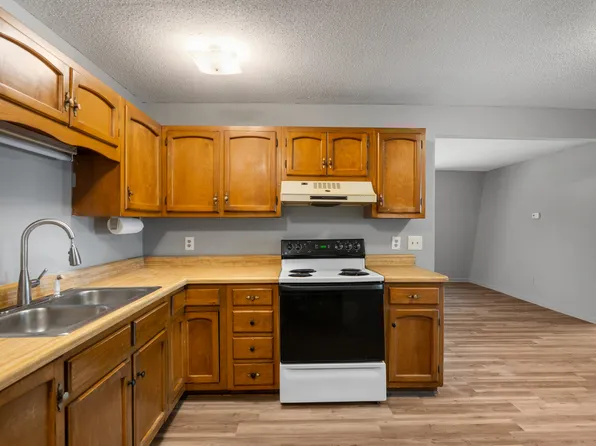 511 Poplar St #C, Graham, NC 27253