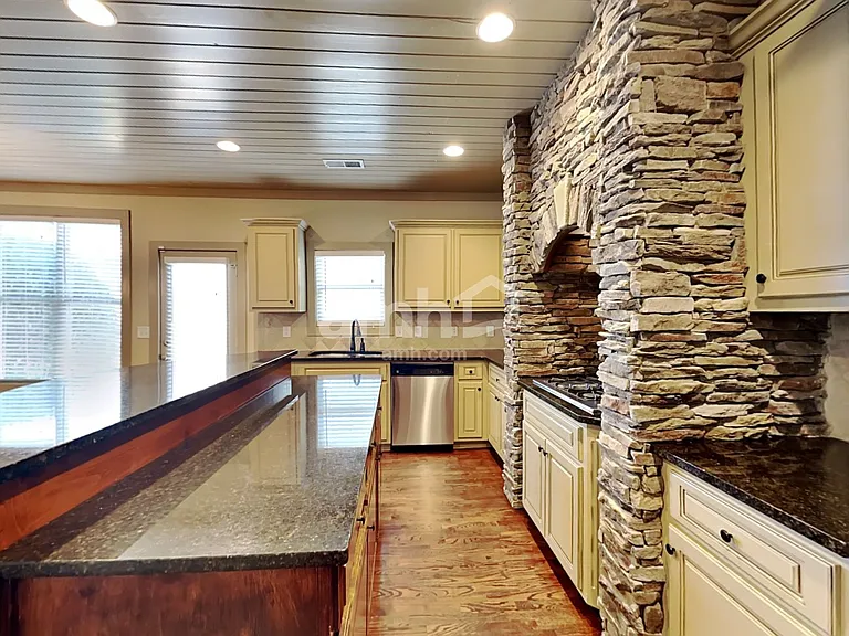 2315 Well Springs Dr — Photo 3