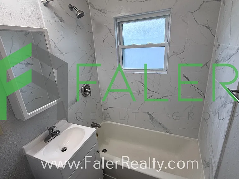 1718 John Glenn Rd — Photo 12