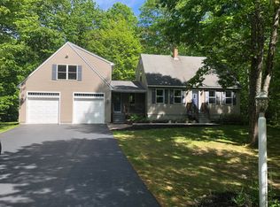 75 Cooks Brook Dr, Dayton, ME 04005