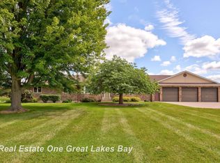 7266 Mielke Rd, Freeland, MI 48623