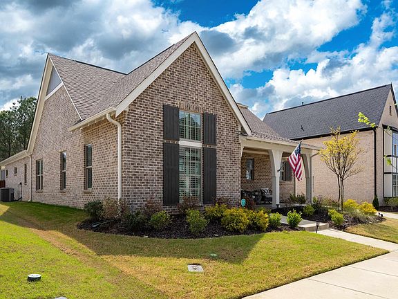 3rd image of 5656 Colton Rd