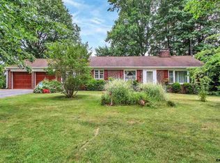 3179 Smoketown Rd, Spring Grove, PA 17362