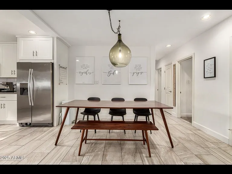 2613 E Pierson St — Photo 5