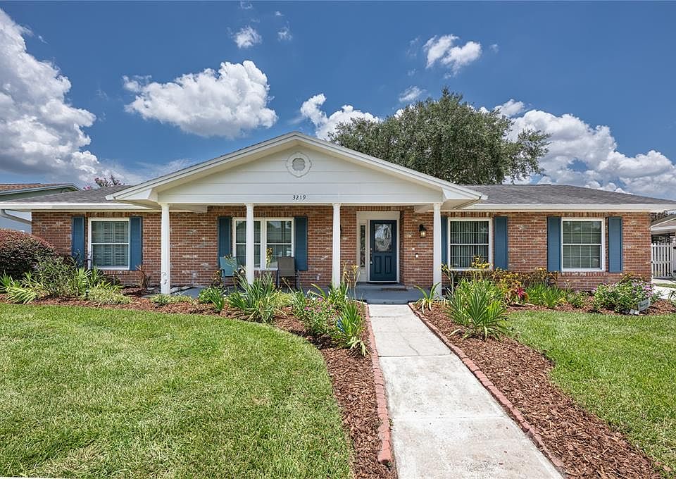 1st image of 3219 Hidalgo Dr