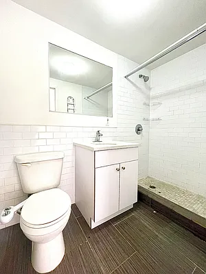 Rented by Avenues Real Estate | media 11