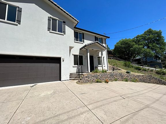 2nd image of 14539 Torrey Pines Dr