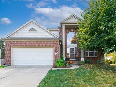 802 Castle Pine Ct, Pontiac, MI, 48340