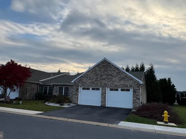 124 Blackbird Ln, Shippensburg, PA 17257