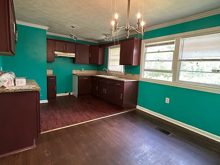 270 Shady Pine Ln — Photo 4