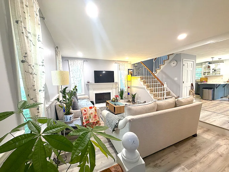 509 Wellman Ave — Photo 2