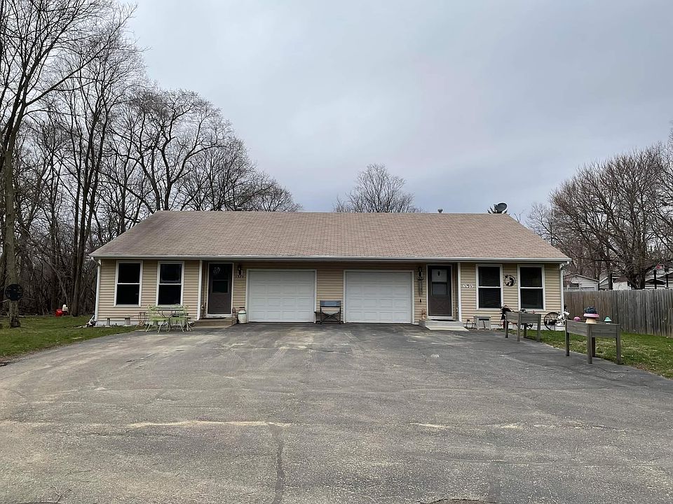 1st image of 1574-1576 Crescent Dr