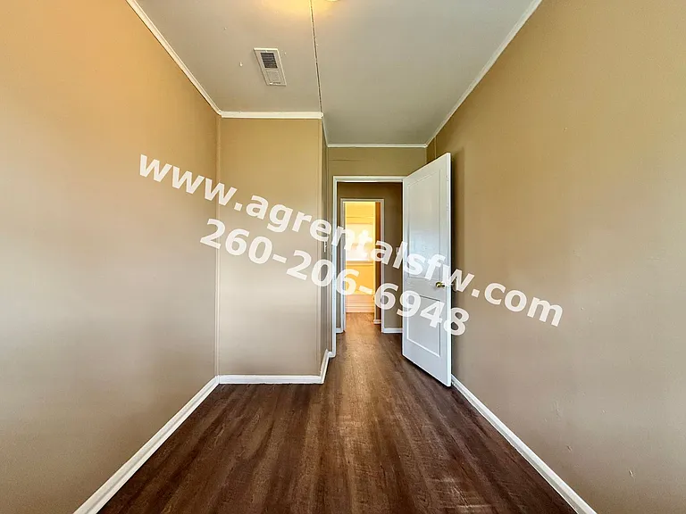 4920 Oliver St — Photo 7