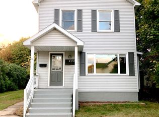 404 S 9th St, Escanaba, MI 49829
