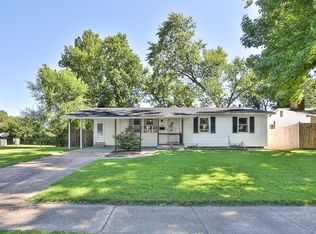 1055 Kingsbrook Ln, Florissant, MO