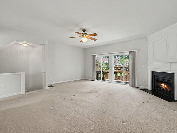 3rd image of 703 Sutter Gate Ln