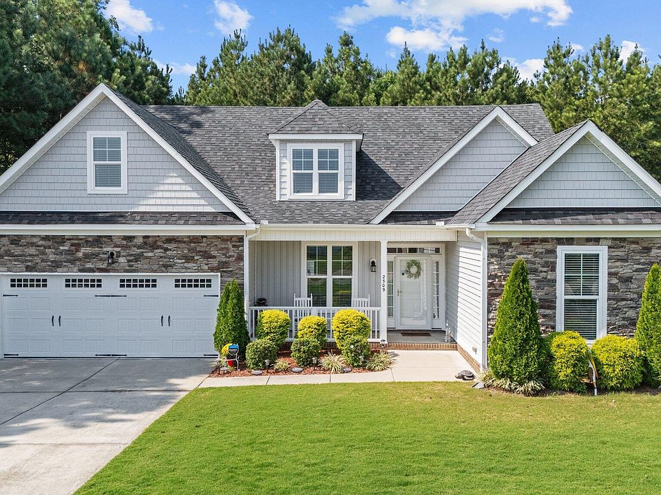 1st image of 2509 Chelsea Drive NW