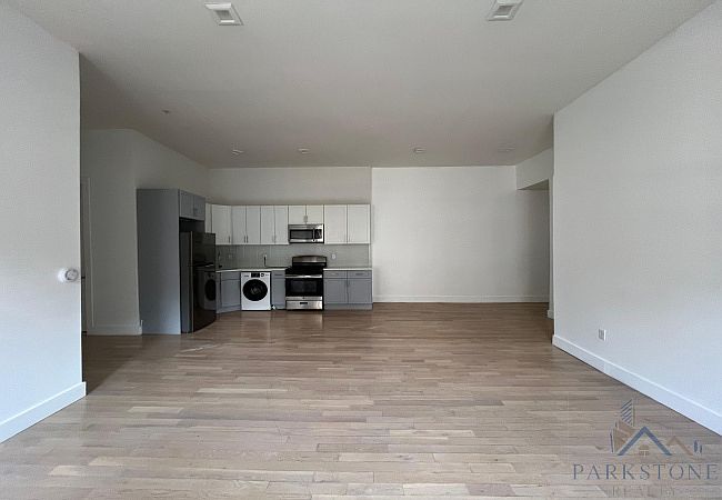 1st image of 11 Gifford Ave APT 5